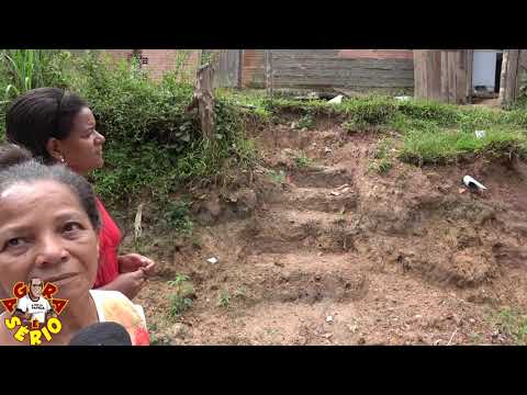 Terraplenagem coloca em risco a Casa da Dona Maria na Travessa do Sossego Favela do Justinos.