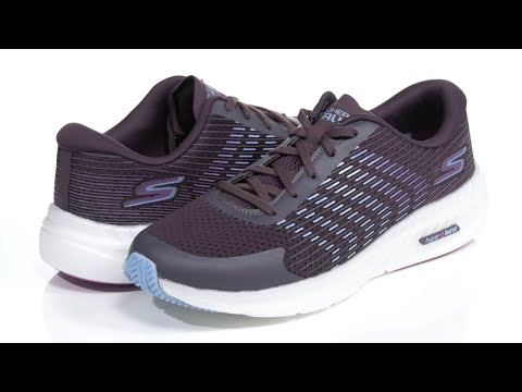 SKECHERS Go Run Hyper Burst Haptic Print SKU: 9562863