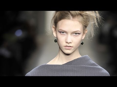 Karlie Kloss /  Bottega Veneta Fall/Winter 2008 Fashion Show