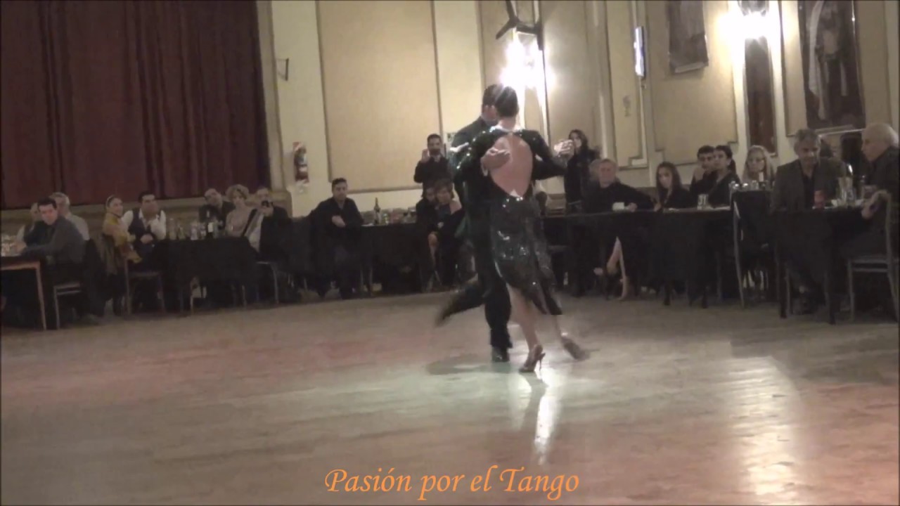 DAIANA PUJOL y FRANCISCO FORQUERA Bailando el Vals LA TAPERA en YIRA YIRA MILONGA