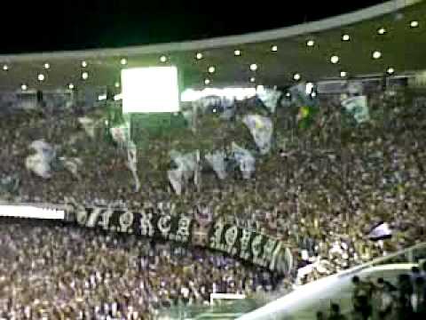Sérgio Cabral, Roberto Dinamite e Andrada comemoram gol de empate do Vasco contra o América-RN