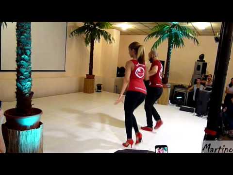 Ataca y La Alemana footwork touch All Stars