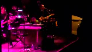 Broken Bells - Mongrel Heart (Newport Music Hall, Columbus Ohio 12/3/2010)
