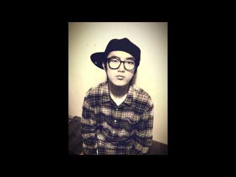 Olltii Black & White