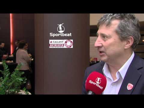 Schepen van Sport Ludo Van Campenhout op persconferentie Topvolley Callant Antwerpen