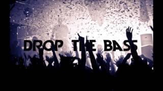 Laidback Luke &amp; KURA - Mad Man (Bass boosted+)