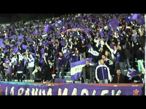 "Recibimiento contra Nacional de Paraguay en el Centenario" Barra: La Banda Marley &bull; Club: Defensor