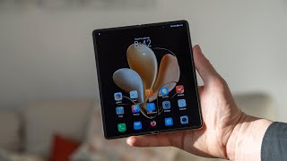 Hands on with the Honor Magic V - MWC 2022