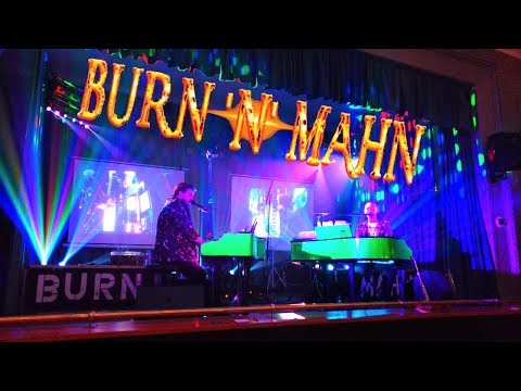 download lagu mp3 mp4 Mah N Mah N, download lagu Mah N Mah N gratis, unduh video klip Mah N Mah N