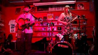 Slow Club - I Was Unconscious, It Was a Dream (live)