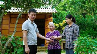 Download lagu His Family Encouraged Their Love - Will He Accept? mp3 Download lagu His Family Encouraged Their Love - Will He Accept? mp3
