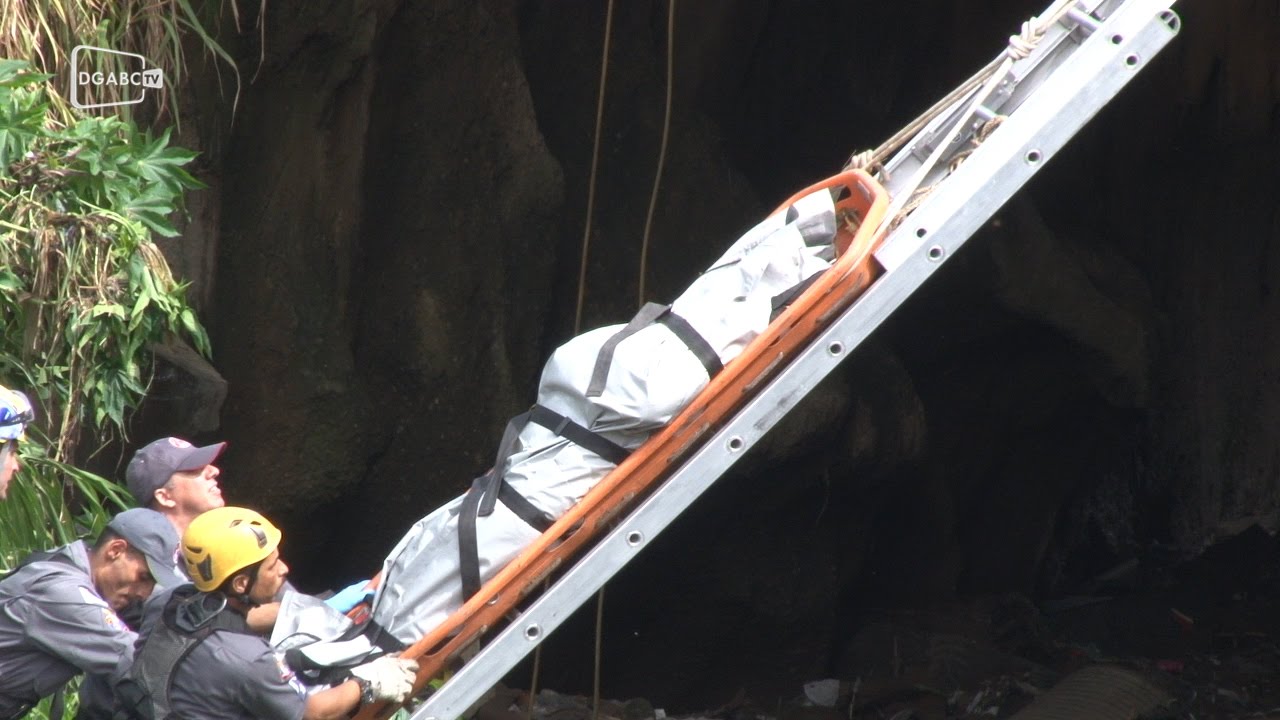 Enchentes: confira momento do resgate de corpo em São Caetano; veja vídeo