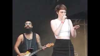 Chlöe Howl - Girls and Boys (Live in Moscow, 06-09-2014)