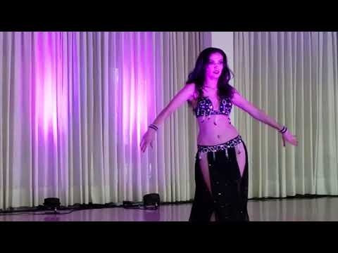 Rotina Oriental - Lara Vasconcelos - Dança Oriental: Um show egípcio no Brasil