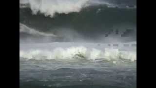 preview picture of video 'Mundaka wave ski hugues termeau'