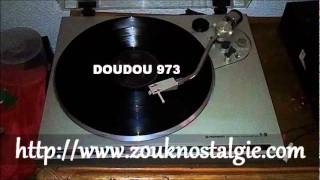 ZOUK NOSTALGIE - MAKANDA Yélélé 1989 Soca Disc ( SC 350 ) By DOUDOU 973