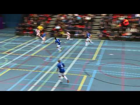 Moment van de week uit de topper FCK/De Hommel - FCM/Dichtbij.nl