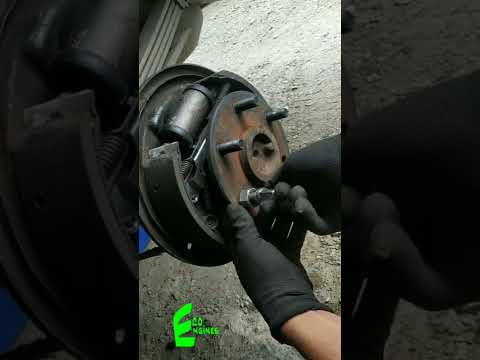 Cambiar perno de rueda