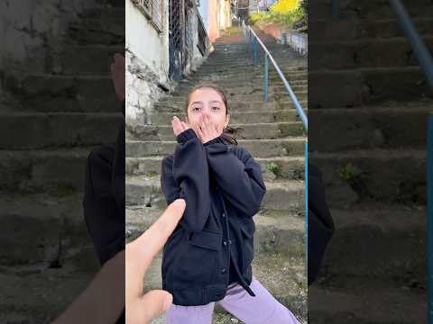 وانتو بقدي وقت ممكن تطلعوا هيك درج؟؟😅🤔#تيما_رضا #tima_rida #funny #shorts