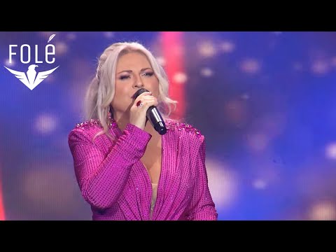 Artjola Toska — Me ftyr' të qeshun [Official Video]