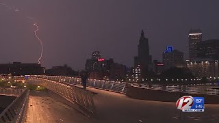 How often does lightning strike in RI