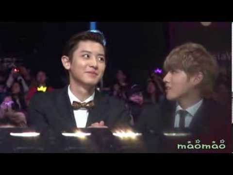 [Fancam] 131122 MAMA - EXO KrisYeol Offstage (What Makes You Beautiful)