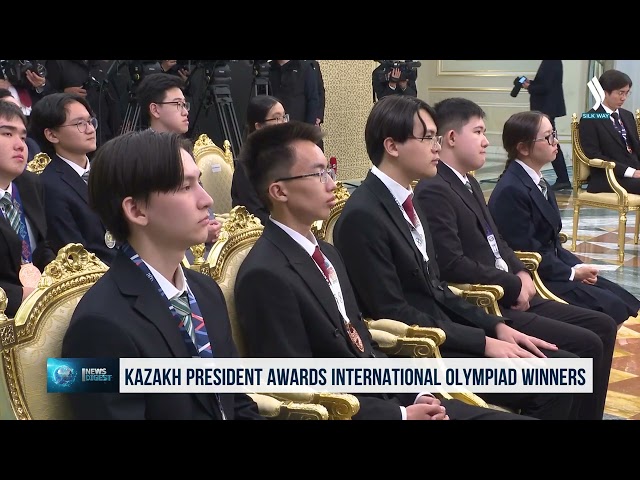Kazakistan Cumhurbaşkanı uluslararası Olimpiyat kazananlarını ödüllendirdi
