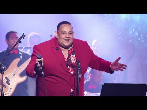 Soy Yo + Candela Pura EN VIVO - Peña Suazo y La Banda Gorda