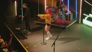 Lights - Toes (Live in DC 2-27-18)