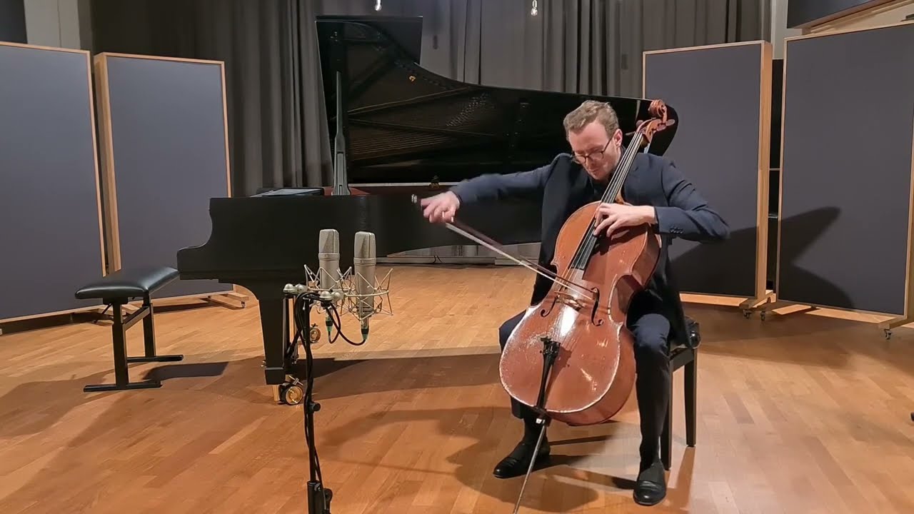 Penderecki - Preludio from Suite for Cello Solo