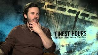 Casey Affleck: I was on a sailboat out on the ocean and didn't know how to get back to land!