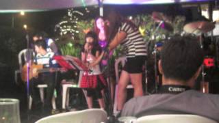 THE MOON REPRESENT MY HEART natsuko oishi