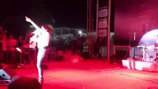 Adrian D'souza - Shalmali Kholgade 'live' (Lat Lag Gayi)