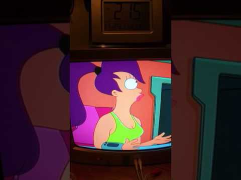 Leela wearing Green! Futurama Season 1 Episode 7