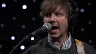 Parquet Courts - One Man, No City (Live on KEXP)