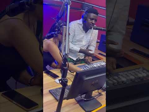 Graham D interview at Vibes fm Benin