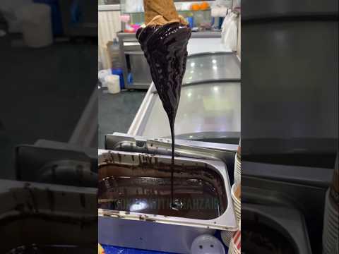 Mahboob chocolate ice cream 🍨 😍 #youtubeshorts #icecream #reels #chocolate #streetfood