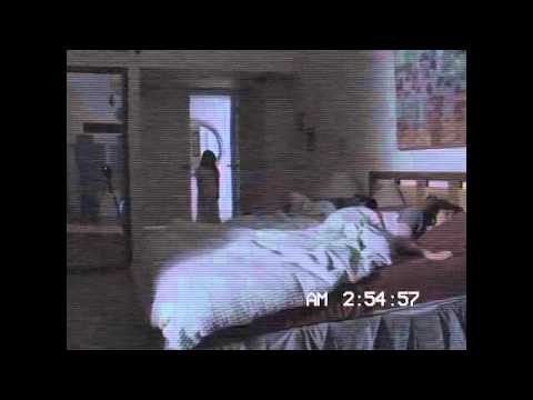 Paranormal Activity 3 - Clip 1