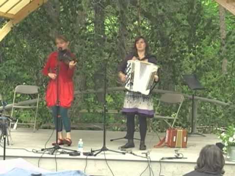FINNISH TALK & VAR SHOW # 173 POLKA CHICKS DUO FROM FINLAND.wmv