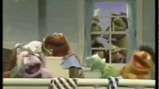 Sesame Street - Do De Rubber Duck in Reverse