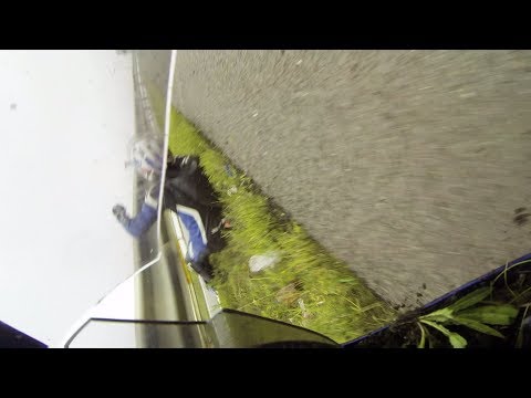 Suzuki GSX-R 750 Superbike BIG GUARDRAIL CRASH !!!
