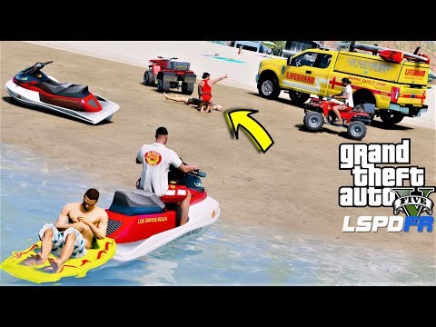 Lifeguard Rescues Drowning Victim in GTA 5