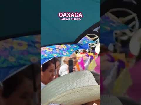 FIESTA EN YOSONDÚA, OAXACA... QUE CHULO BAILAN