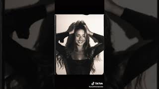 Lexi Rivera behind the scenes of 9/4/22 Instagram Post