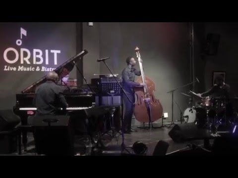 AARON RIMBUI EPK-JAZZ CROSSING BORDERS