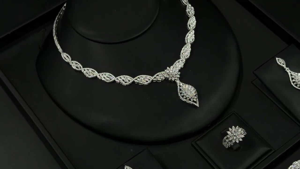 A luxurious accessory set with an elegant design