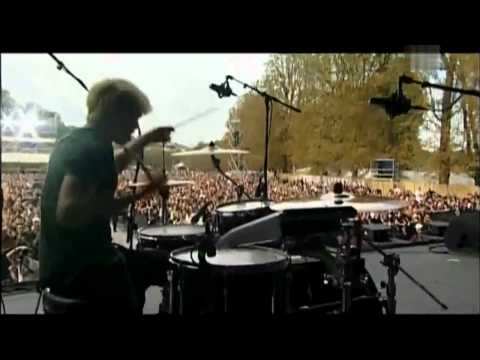 Blood Red Shoes   Doesn't Matter Much Live