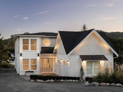 755 Harding Lane | Central Saanich, BC - The Agency