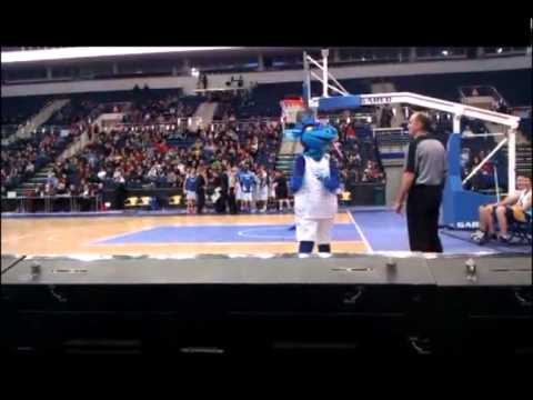 Цмок троллит судью на матче Цмоки-Минск-Муреш 5.11.2013