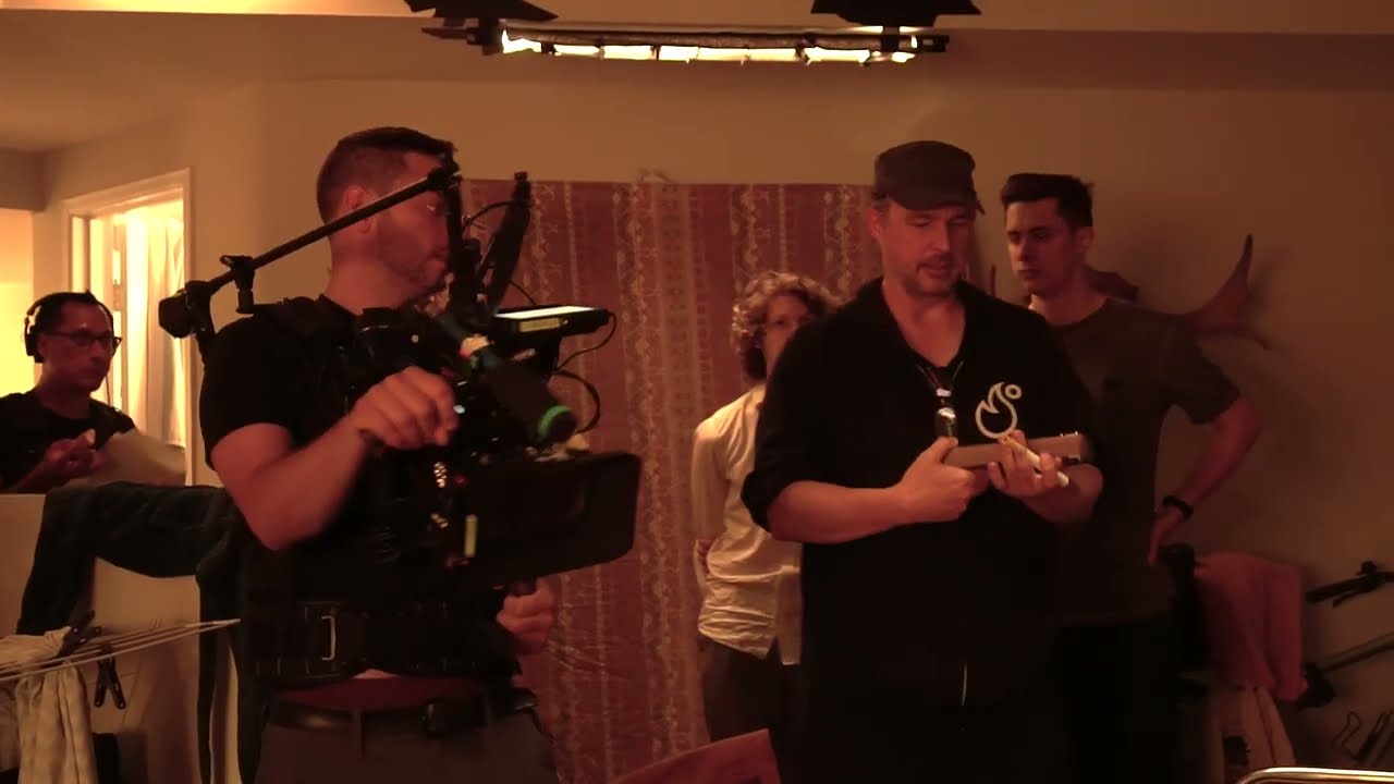 Miniature de la vidéo Island Life Behind The Scenes du film Island Life